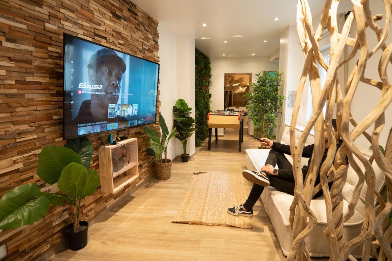 Capsule Thailande I Sauna I Balnéo I Console I jeux en bois I Cinéma I cour intérieure Trith-Saint-Leger Esterno foto