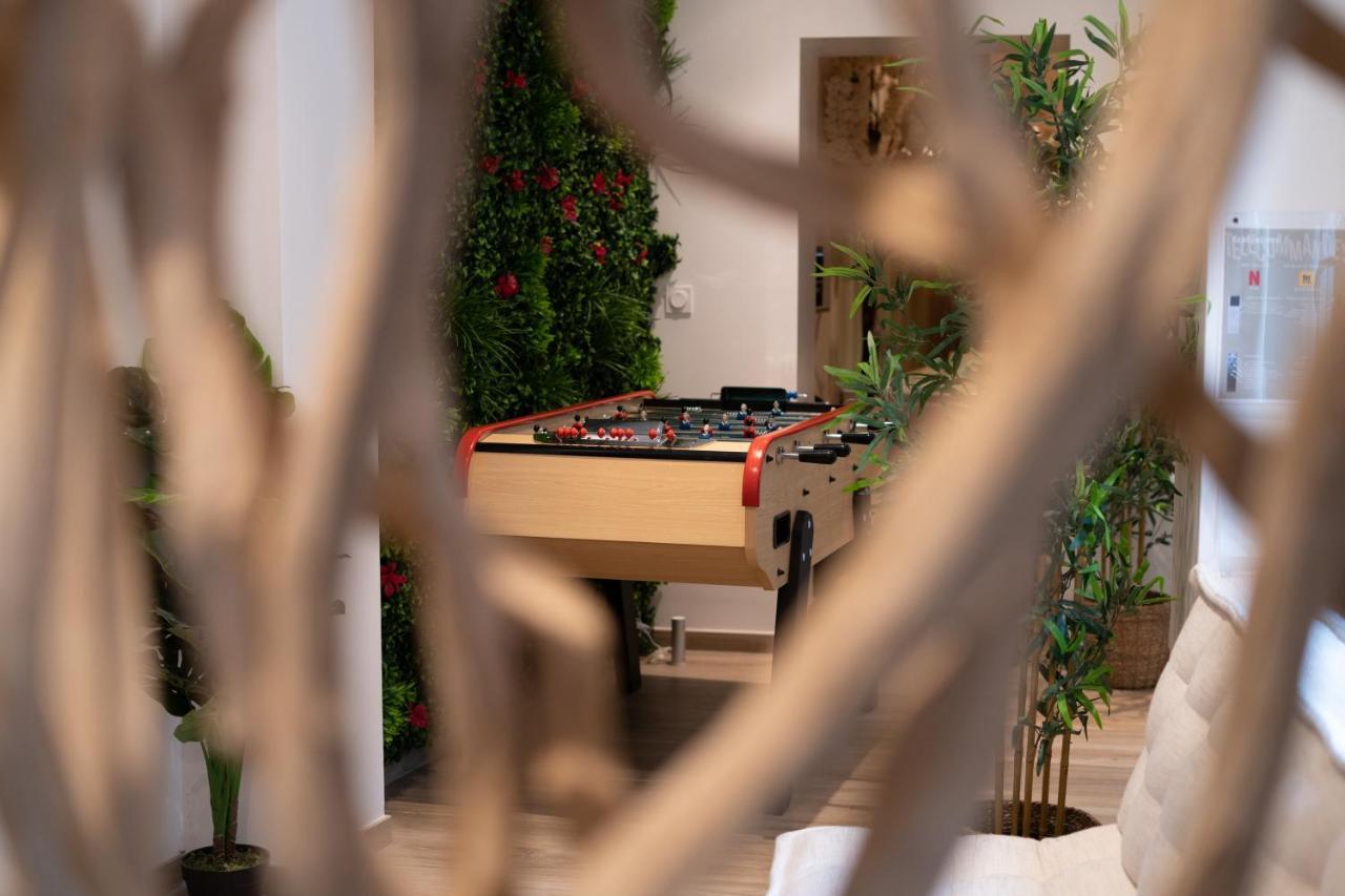 Capsule Thailande I Sauna I Balnéo I Console I jeux en bois I Cinéma I cour intérieure Trith-Saint-Leger Esterno foto