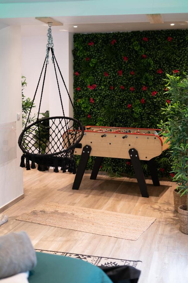 Capsule Thailande I Sauna I Balnéo I Console I jeux en bois I Cinéma I cour intérieure Trith-Saint-Leger Esterno foto